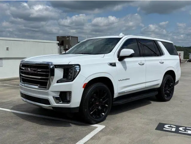 2022 GMC Yukon SLT